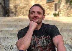 Дочь Запашного после скандального признания отца: «Ребяткам, вешающим лапшу на уши, пожелаем всего наилучшего»