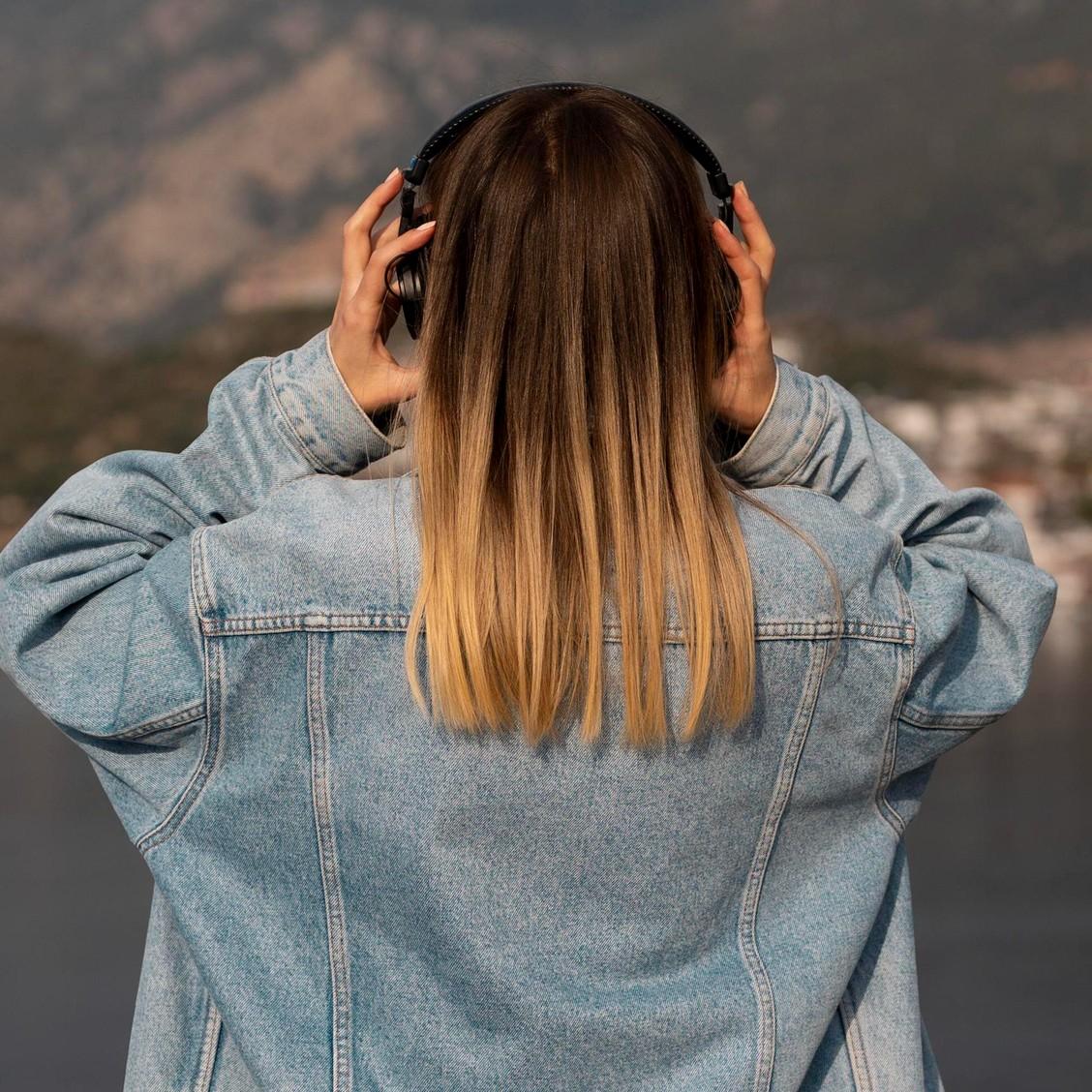 Сначала придумала версию о проникшем в жилье мужчине: 13-летняя школьница зарезала маму в Петербурге