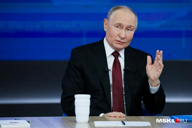 Депутат, чиновник, два железнодорожника и врач. Путин наградил пятерых жителей Иркутской области | Источник: Артём Устюжанин / MSK1.RU