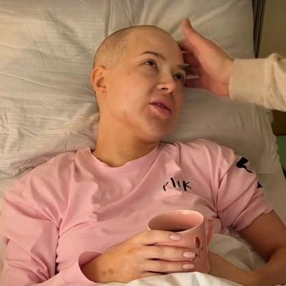 «У нее четвертая стадия? Зашкаливающий уровень цинизма»: онкобольная Лерчек отожгла на свадьбе и поймала букет невесты