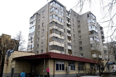 Мужчина избил мальчика на детской площадке в Тюмени