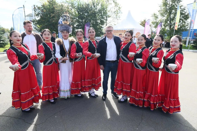 В Аргаяше чествовали супружеские пары, проводили творческие мастер-классы и сдавали ГТО | Источник: пресс-служба Правительства Челябинской области