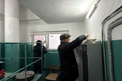 Госкомитет КБР проверил качество ремонта лифтов в Нальчике