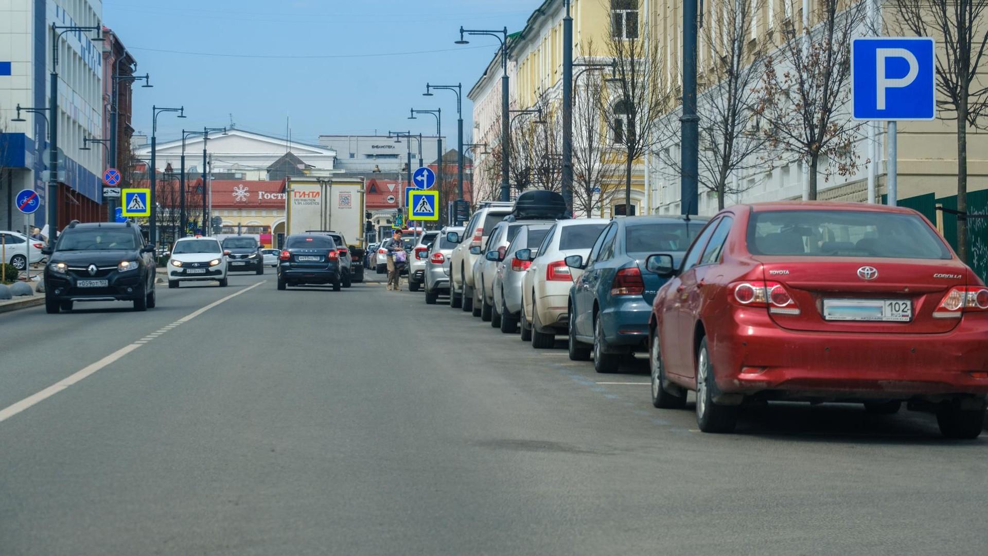 «Рано радуетесь, пешеходы»: что не так с платными парковками в Уфе — мнение человека без машины