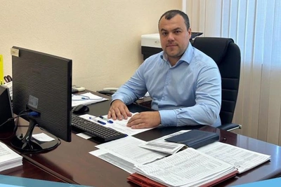 Суд оправдал омского чиновника по делу о квартирах для сирот