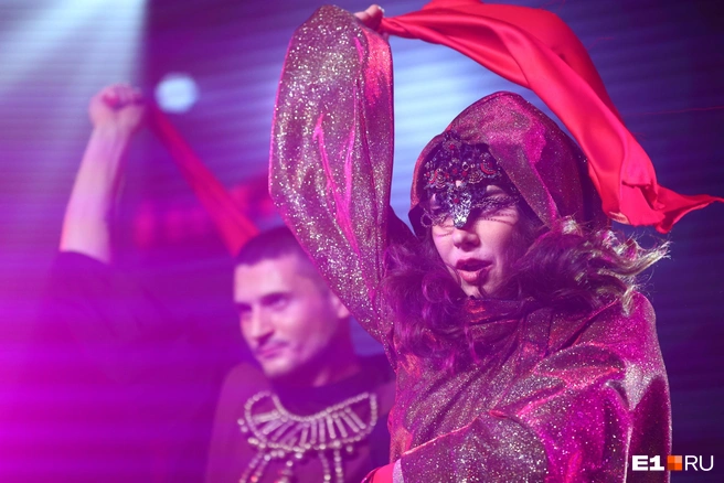 «Винтаж» завирусилась в Сети благодаря ремейку «Плохой девочки» | Источник: Владислав Лоншаков / E1.RU