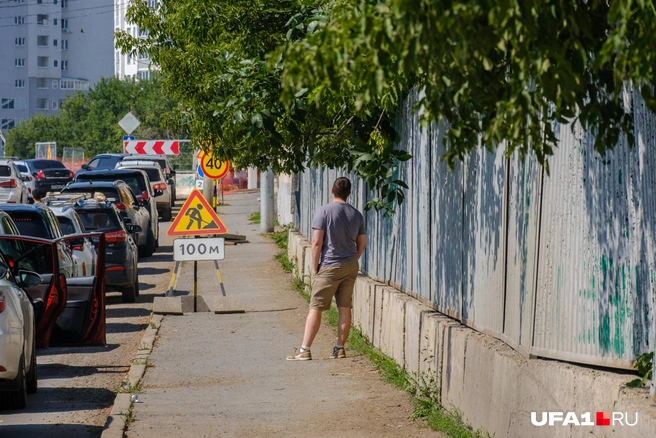 Водитель вышел оценить масштаб | Источник: Булат Салихов / UFA1.RU