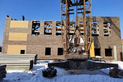 Controversial contractor built school that collapsed