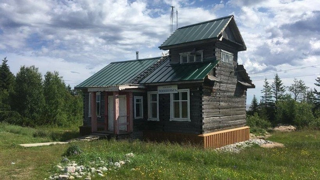 Это деревянное здание появилось еще в 1960-х годах | Источник: Кенозерский национальный парк