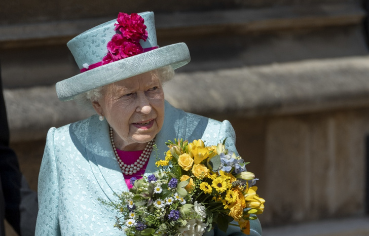 Члены королевской семьи поздравили Елизавету II с 93-летием на торжественной службе по случаю Пасхи