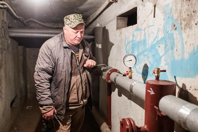 Омское предприятие нанимает слесарей с зарплатой до 140 тысяч