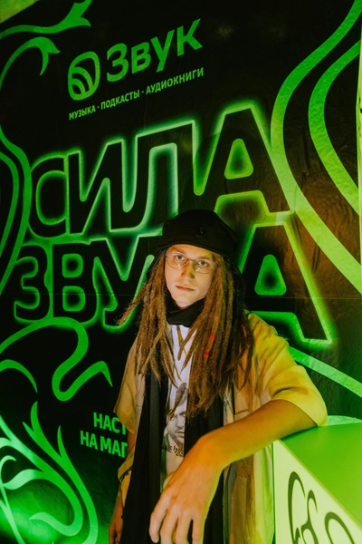 Тони готов быть публичным человеком, но свою семью пока от этого оберегает