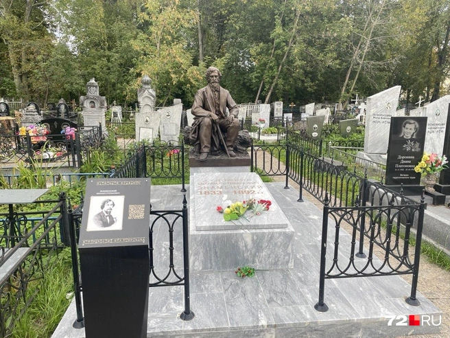 Завальное кладбище в Тобольске. Здесь похоронен, например, Михаил Знаменский, писатель-краевед, археолог и этнограф | Источник: Радик Енчу / 72.RU