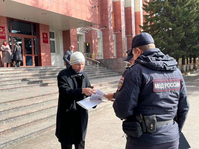Голодающий у краевой администрации Лиханов объяснил, почему требует отставки членов правительства | Источник: Александр Хамраев / CHITA.RU