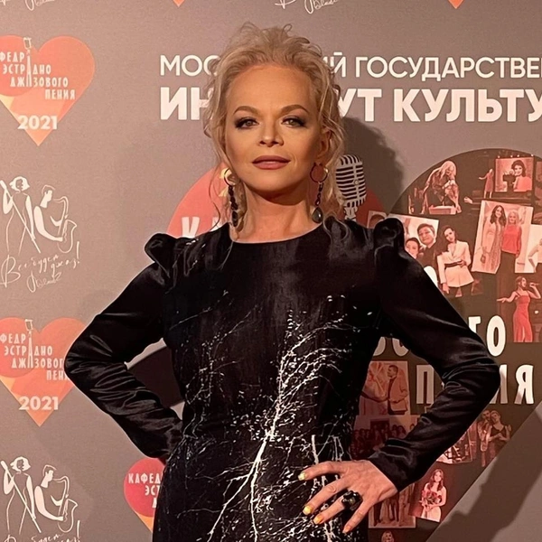 Лариса Долина последние новости фото | Источник: @larisa.dolina.official
