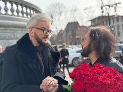 На Филиппе Киркорове нет лица: артист приехал на отпевание отца в Храм Христа Спасителя
