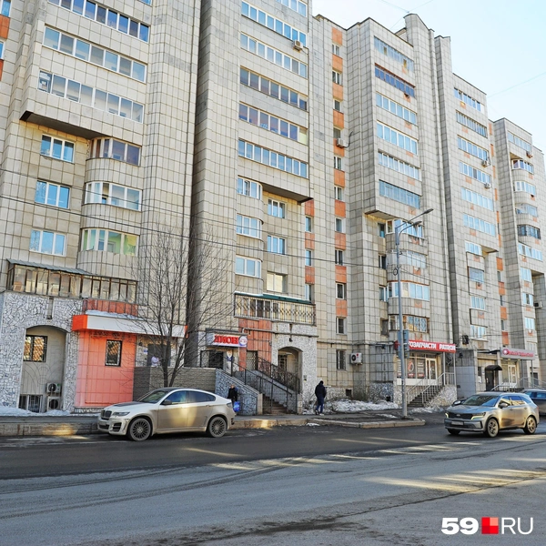 В доме 11 этажей | Источник: Ирина Тропина / 59.RU
