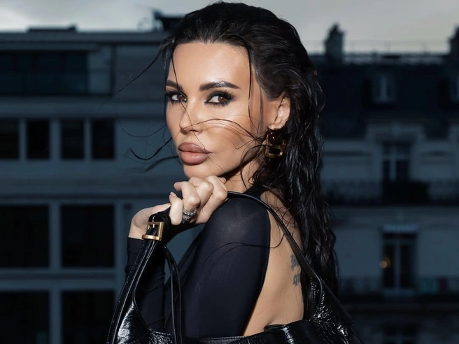 Оксану Самойлову не пустили на показ Balenciaga | Источник: samoylovaoxana / Instagram (экстремистская организация, деятельность запрещена на территории РФ)