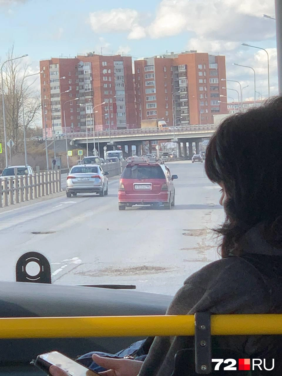И на въезде тоже&nbsp;— это Червишевский тракт | Источник: читатель / 72.RU 