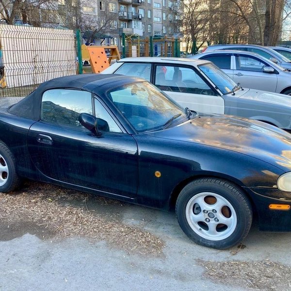 Mazda Roadster 2001 года — это японская версия знаменитой Mazda MX-5 | Источник: Drom.ru