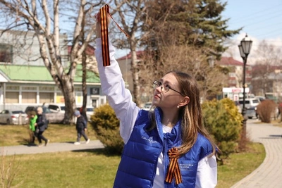 На Сахалине начали раздавать георгиевские ленты