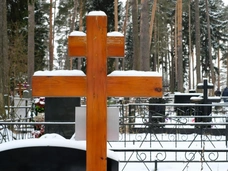 В Москве бизнесмен умер на могиле жены