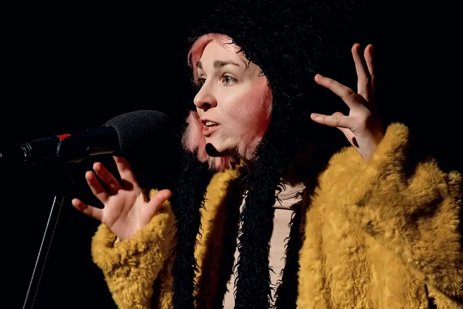 В «Субботе» представят несентиментальный разговор для подростков о первой любви и первой потере | Источник: teatr-subbota.ru