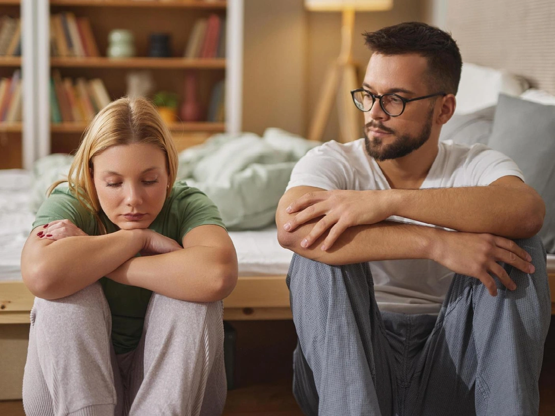 «Дорогая, это временные трудности»: 6 заблуждений, которые нам навязывают абьюзеры | marieclaire.ru