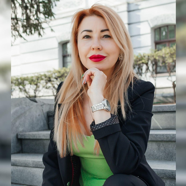 «Королеву Дальнего Востока» требуют лишить короны и титула — все дело в ее «пластиковой» внешности