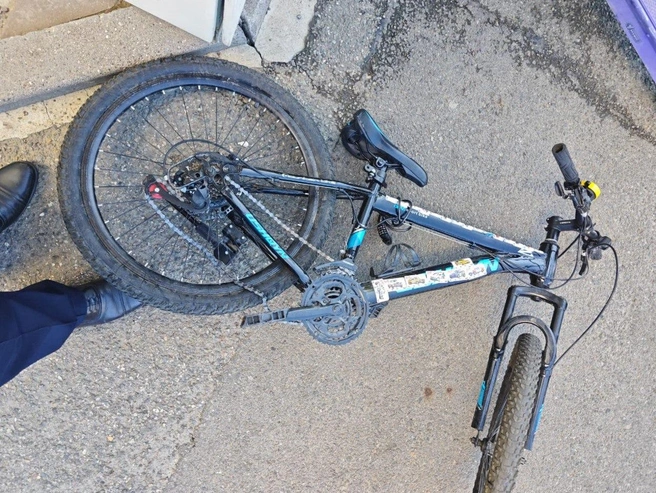 Мальчик катался на велосипеде и попал под колеса | Источник: Госавтоинспекция Ставропольского края