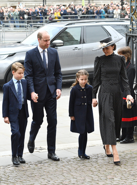 В платье за 172 тысячи рублей: Кейт Миддлтон посетила королевское мероприятие