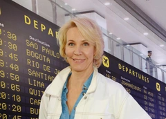 Татьяна Лазарева*: «Не страдаю каждый день, думая: «Ах, когда я вернусь в Москву и что там происходит?»