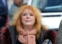 «Написали, что я умерла и вся Россия в трауре»: Новикова ответила на сплетни и опровергла пребывание в доме престарелых