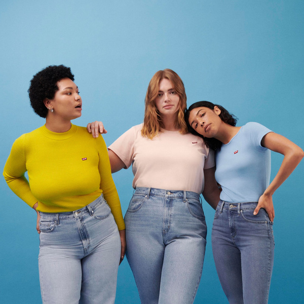 Фото №1 - Лучшие модели: Levi's выпустили коллекцию джинсовой одежды для девушек plus size