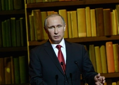 Владимир Путин ввел военное положение в четырех регионах России