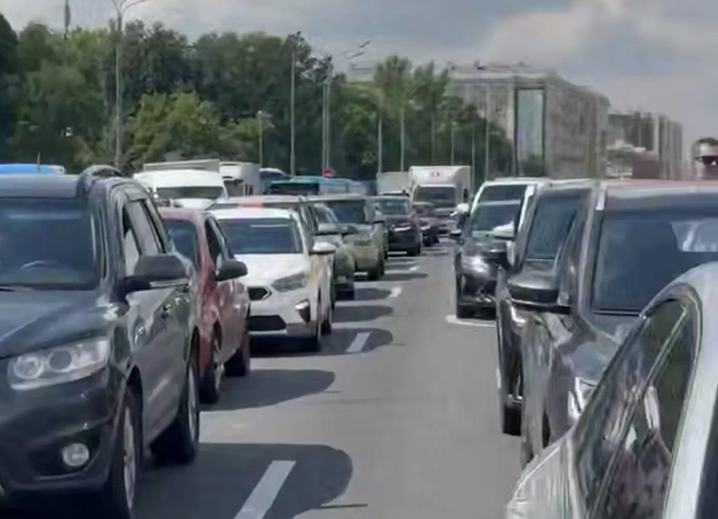 Москву сковали 7-балльные пробки. Рассказываем, в чем причина заторов  | Источник: Осторожно, Москва / T.me