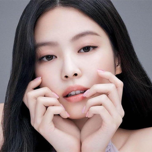 Тизер Дженни из Blackpink в предстоящей кампании корейского бренда Tamburins