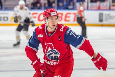 Maxim Shalunov Extends Contract with Lokomotiv Until 2028