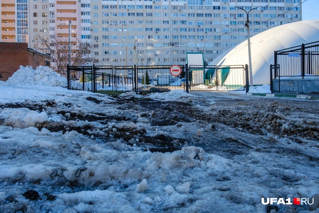 Подъезд к комплексу | Источник: Булат Салихов / UFA1.RU