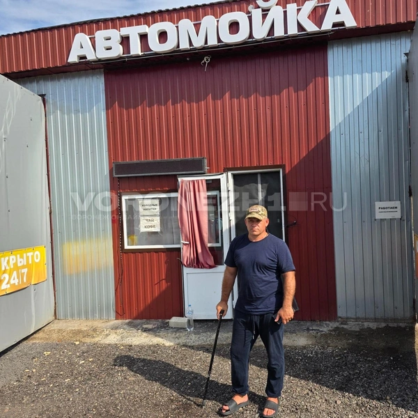 На заработанные кровью и здоровьем деньги Виктор открыл автосервис — и семье поддержка, и району | Источник: Ирина Булгакова / Voronezh1.ru
