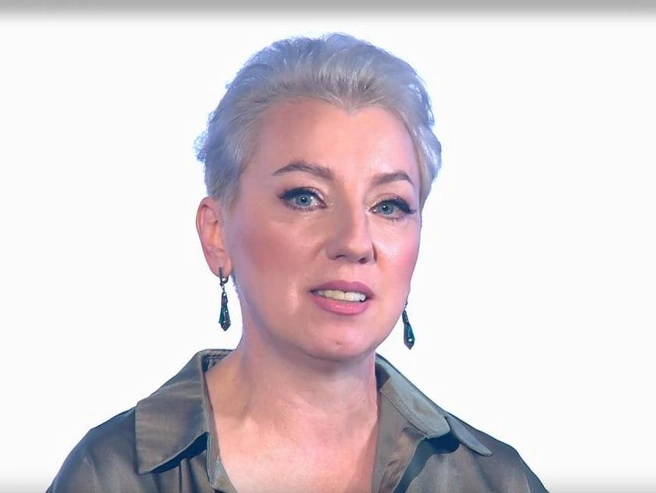 Светлана призналась, что долго не развивала творческие способности | Источник: Шоу «Конфетка», выпуск от 17 января 2026 года, телеканал ТНТ