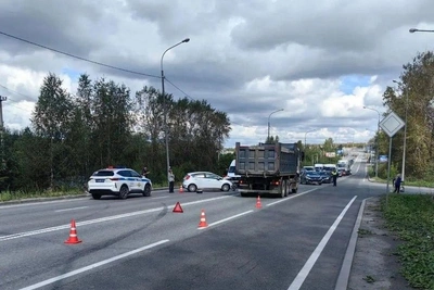На Серовском тракте из-за аварии ограничили движение