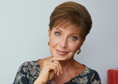 Елена Проклова прикрыла рот Стасу Садальскому, который рассказал о закулисье «Секрета на миллион»