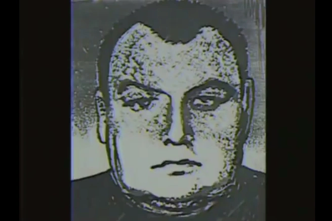 Бывшего разведчика «Никиту» долгое время искали по фотороботу | Источник: программа «Криминальная Россия», выпуск от 19 апреля 2005 года