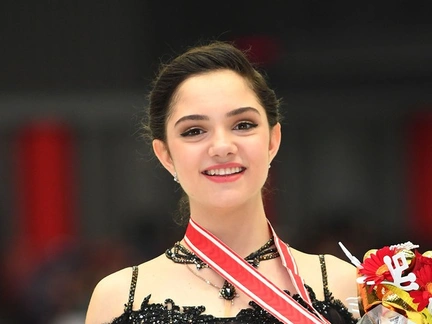 Пережила разрыв с Милохиным и Чигиревым, помирилась с Загитовой и обрела жениха. Победы Евгении Медведевой