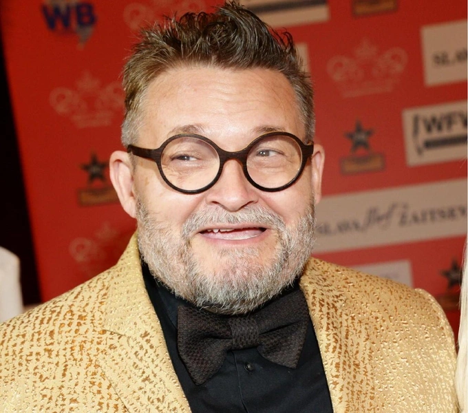 Александр Васильев | www.starhit.ru