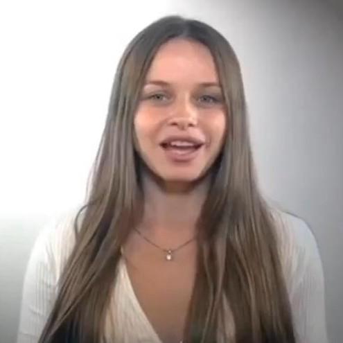 Пропавшая полгода назад актриса Екатерина Савельева вышла на связь: она в секте и хочет заманить к себе дочь