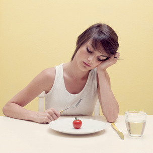 Расстройства пищевого поведения: что это такое и как их лечить
