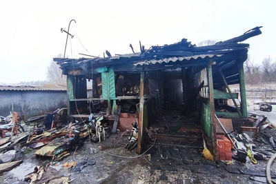 Двое детей погибли в пожаре в селе на Алтае