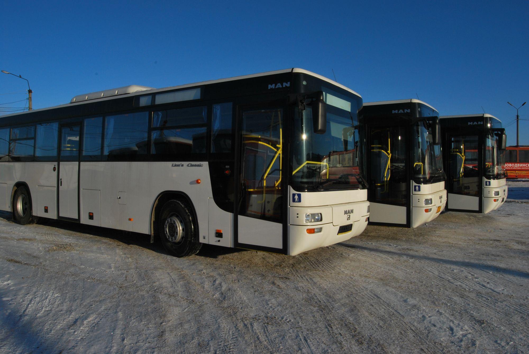 Транспорт новодвинск. Автобус Ханты-Мансийск. Автобус большой. Автобус Архангельск. Новые автобусы в Сургуте.